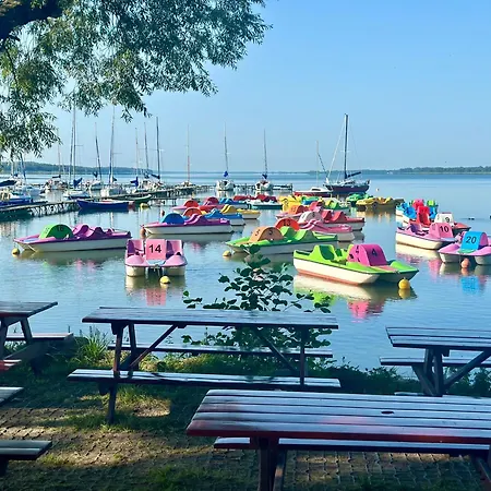 Dom Nad Jeziorem Miedwie, Prázdninový dům Zieleniewo (Stargard)
